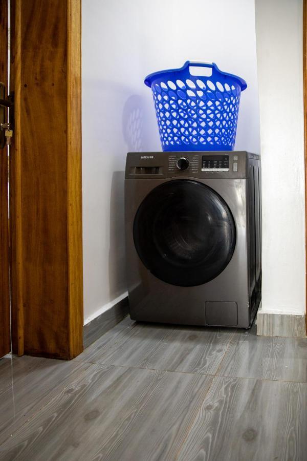 Ikaze Apartments Кигали Екстериор снимка